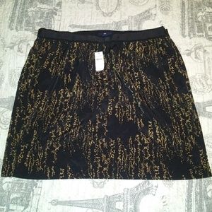 Gap skirt ** NWT** Size 10